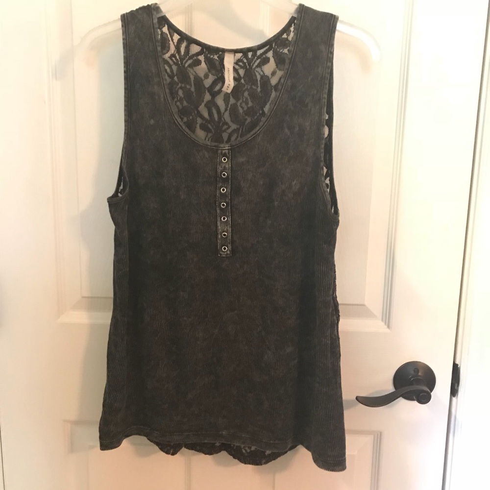 American Age Black Large Stretchy Lacy Top